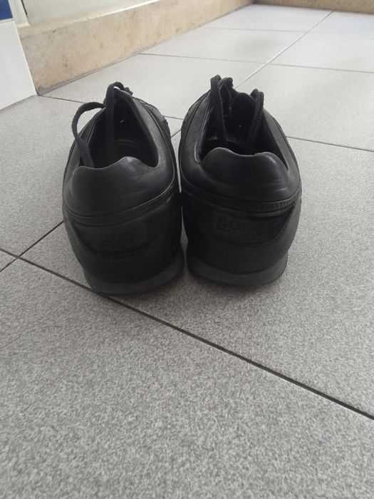 Ténis Pretos Hugo Boss 43 - Ótimo Estado