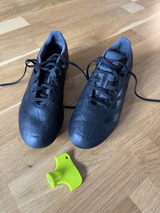 Buty Korki Adidas rozmiar 38 2/3