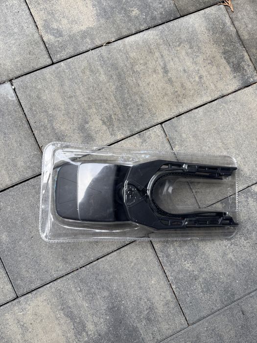 Lusterko wsteczne do przyczepy kempingo konieczne do ciągania przyczep