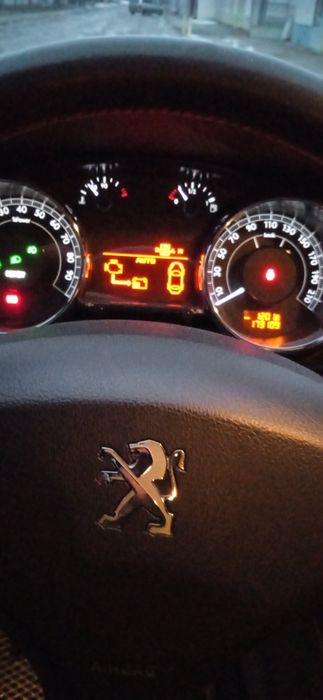 Пежо 3008 2.0 дизель/електро 147kw