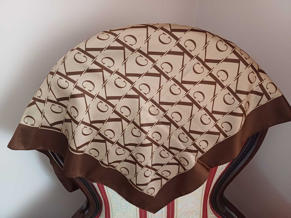 Vários Lenços de Senhora