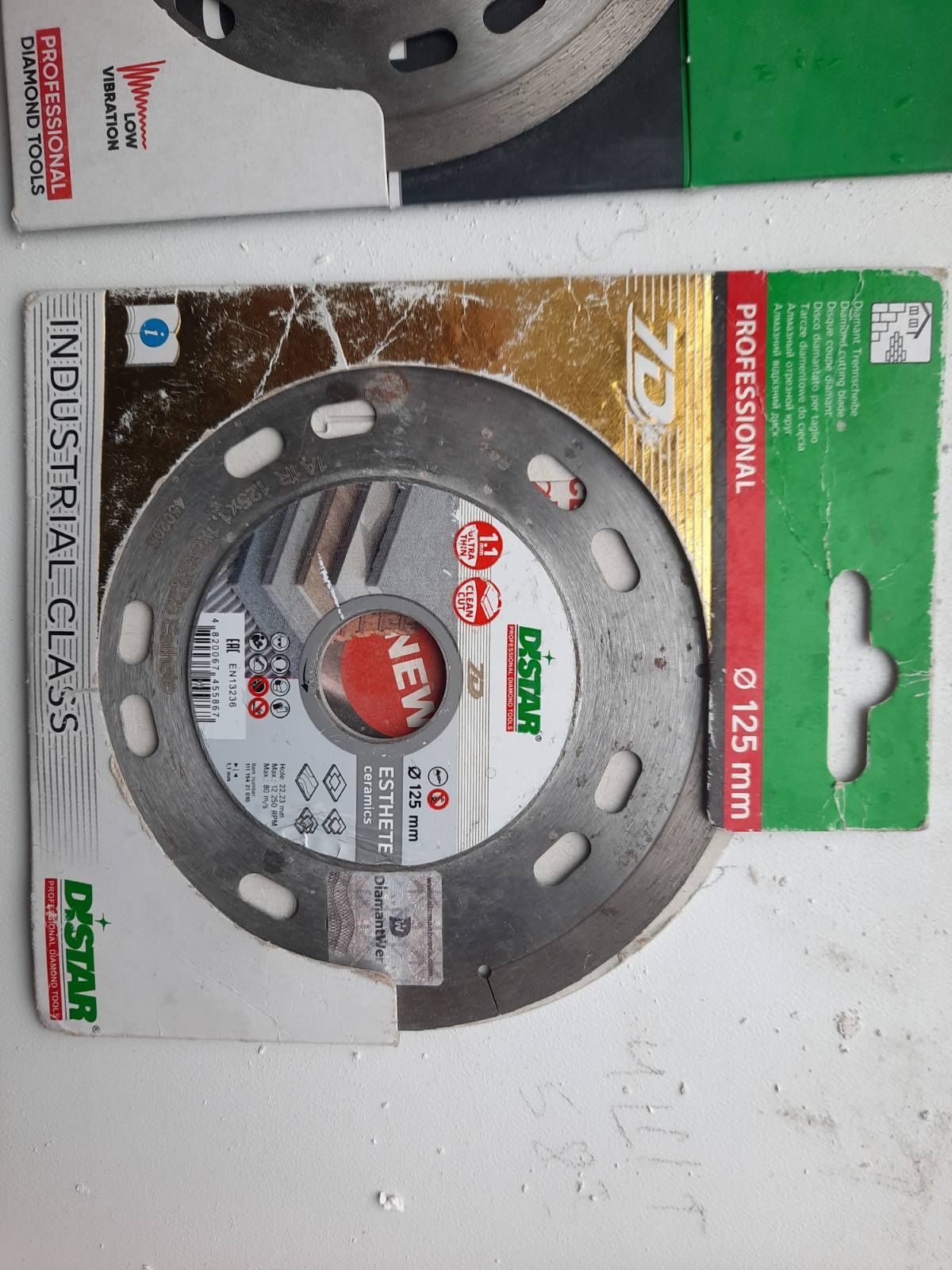 Продам новые диски  для плитки дистар 125мм