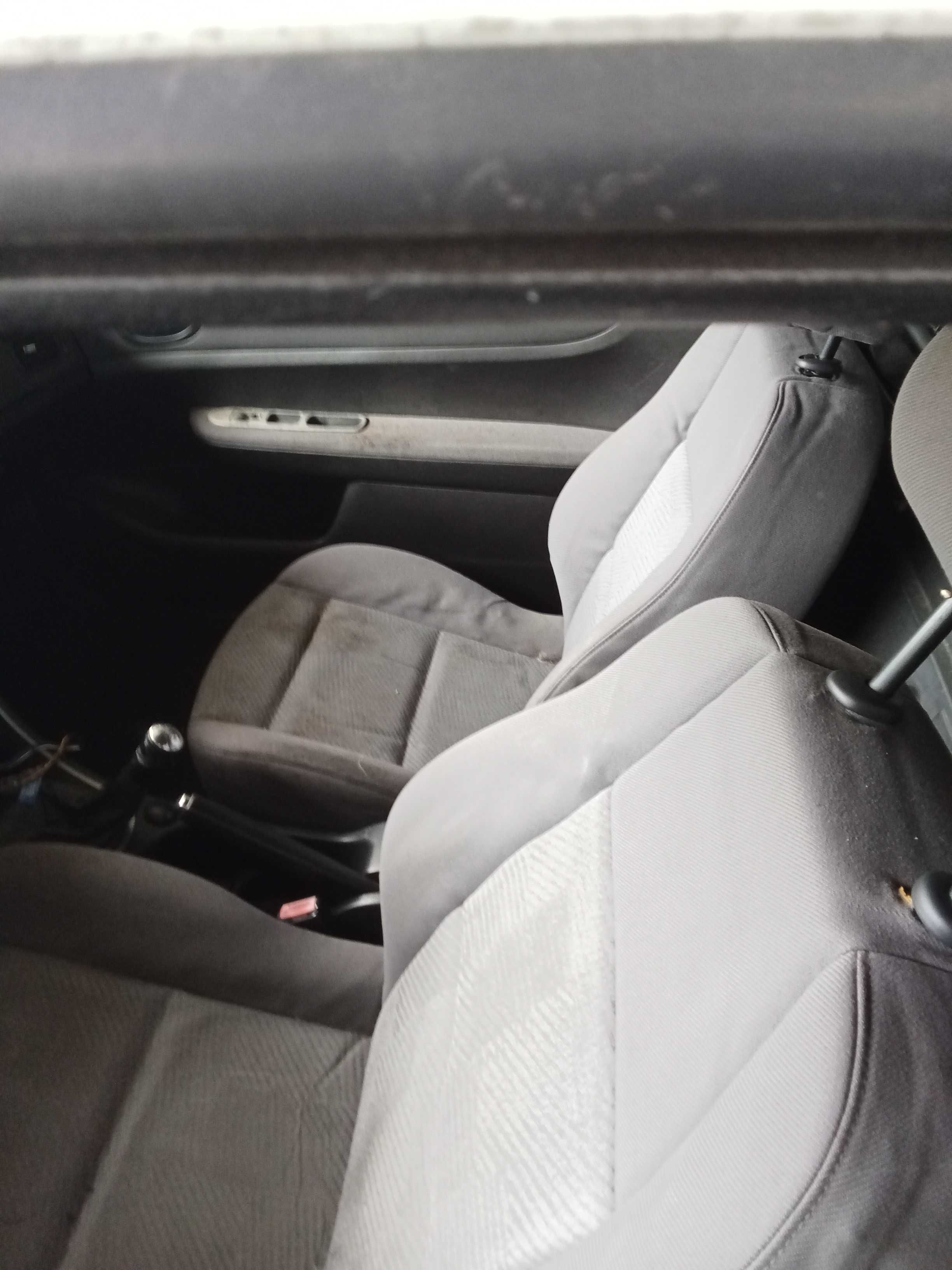 Peças Peugeot 307 de 2008.carro completo,só vendo as peças
