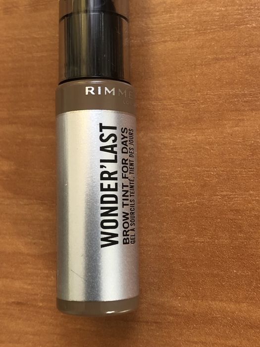 Rimmel WonderLast Trwały tusz do brwi 002 Soft Brown
