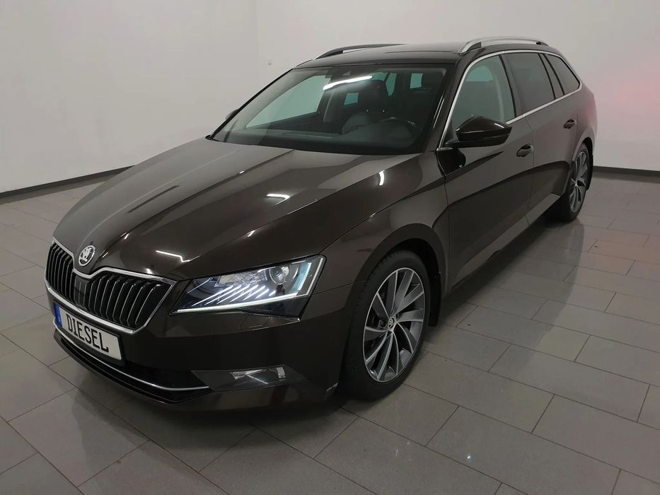 Skoda Superb 190KM 4X4 Laurin & Klement BIXenon LED Navi CANTON Klimax3 DCC Zar Gw.