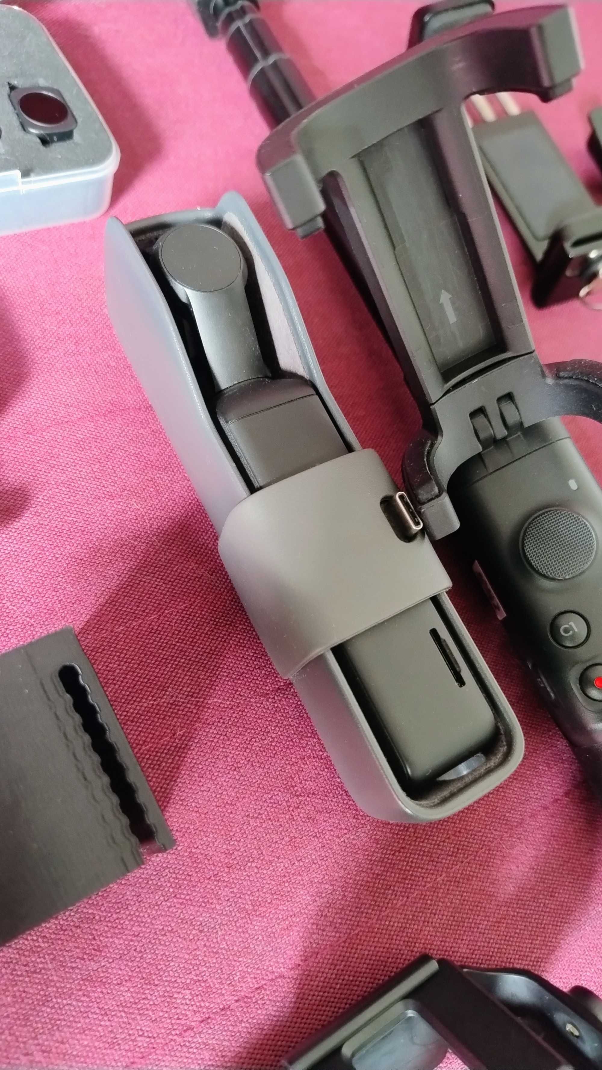 Kamera DJI Osmo Pocket + DJI Extension Rod + akcesoria