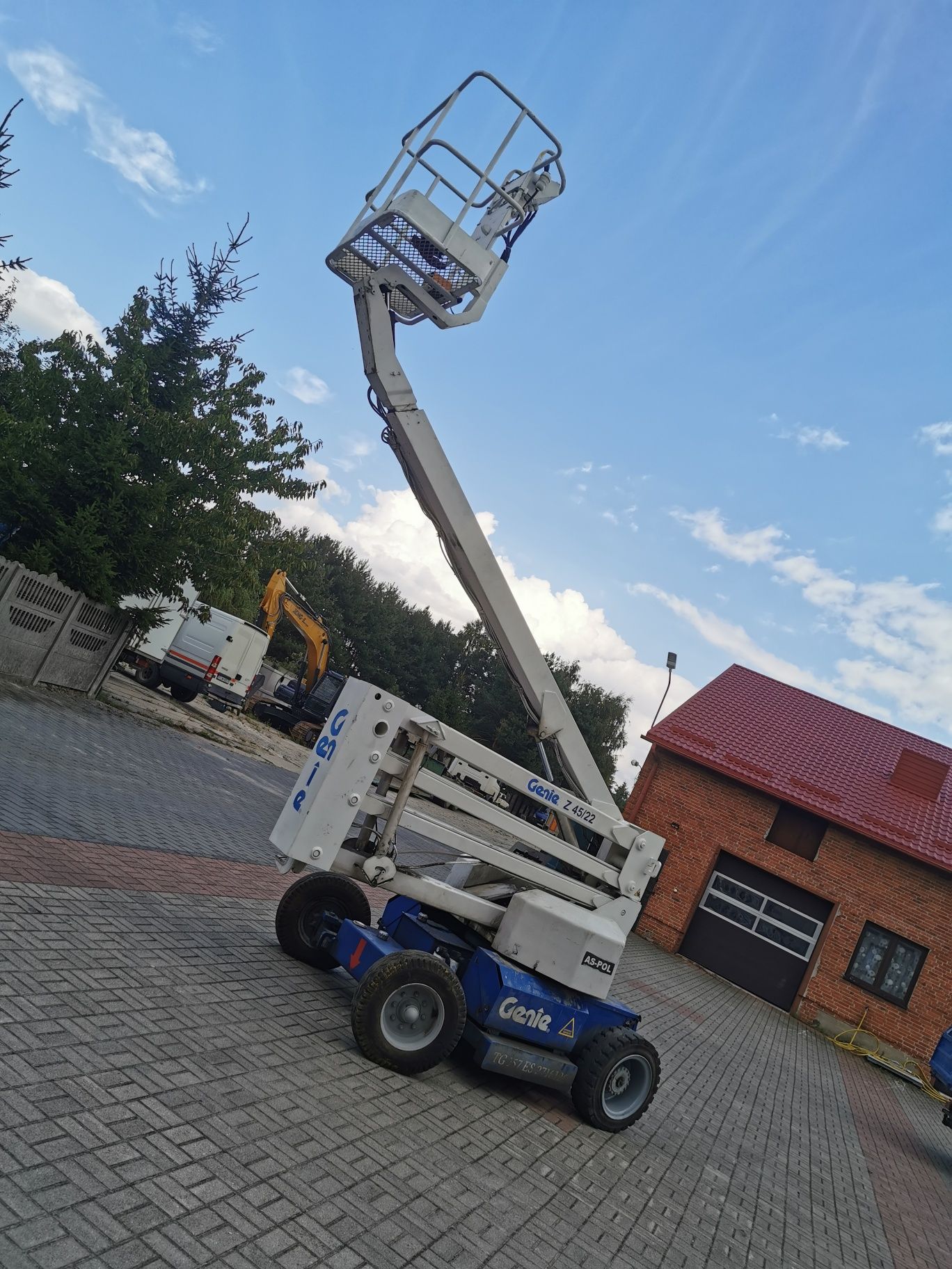Podnośnik Koszowy/Genie Z45/22