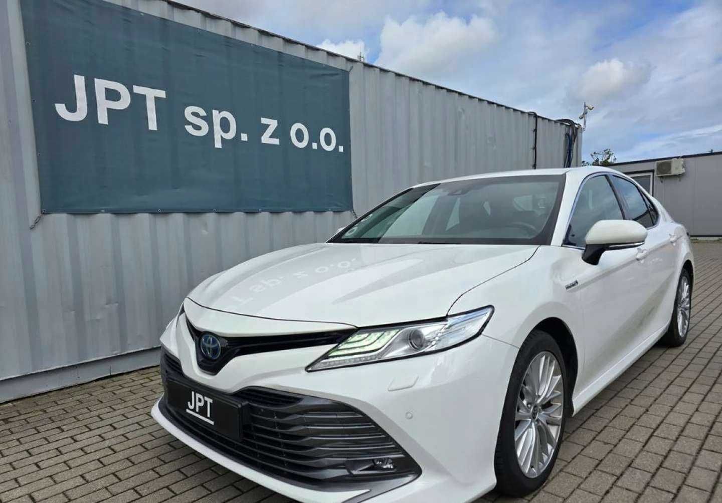 Бампер Toyota Camry VIII 70 разборка Тойота Камри 70