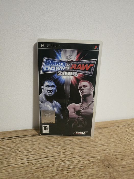 Jogo PSP Smack Down vs Raw 2006