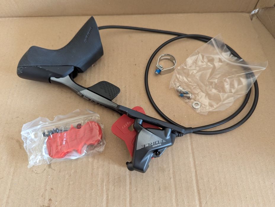 Klamkomanetka Hamulec hydrauliczny SRAM AM ED FORCE AXS D1 | 950mm