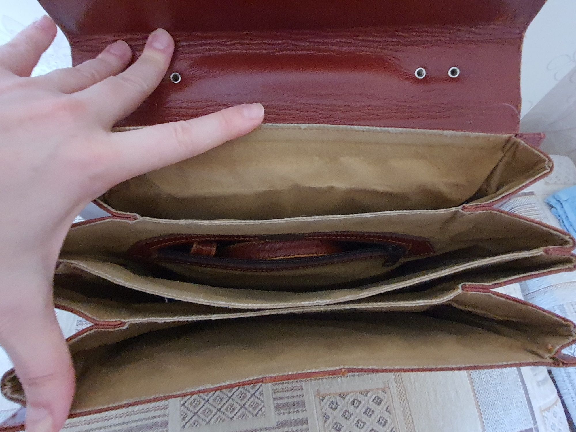 Итальянская кожаная сумка-портфель