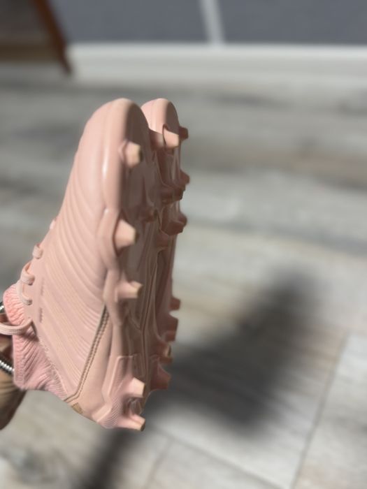 Бутси, копачки Adidas PREDATOR 18.3 yunior pink