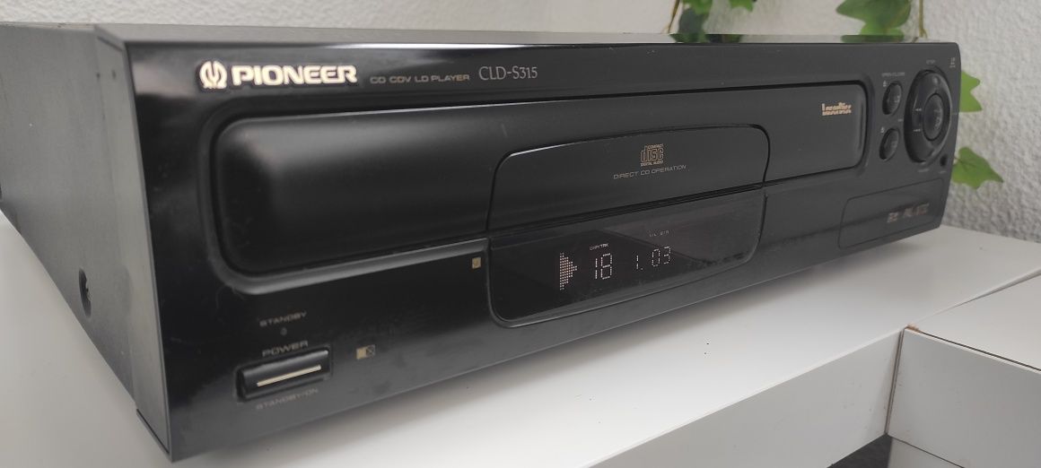 Leitor Laserdisc/CD  Pioneer CLD-S315