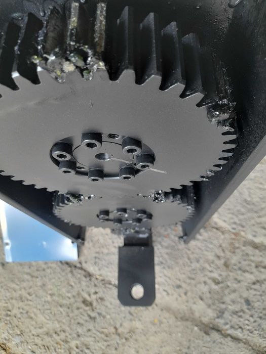 Największy Mechanizm W250- rebak walcowy rozdrabniacz rembak do C330