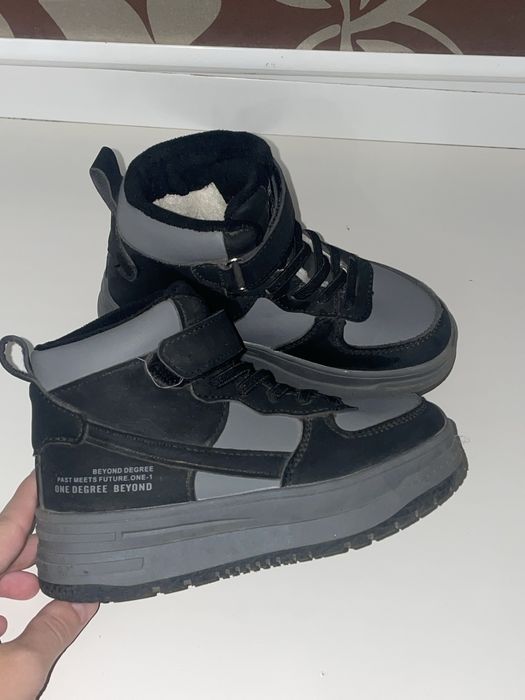 Ботинки зимние на мальчика 18см стопа 29 размер