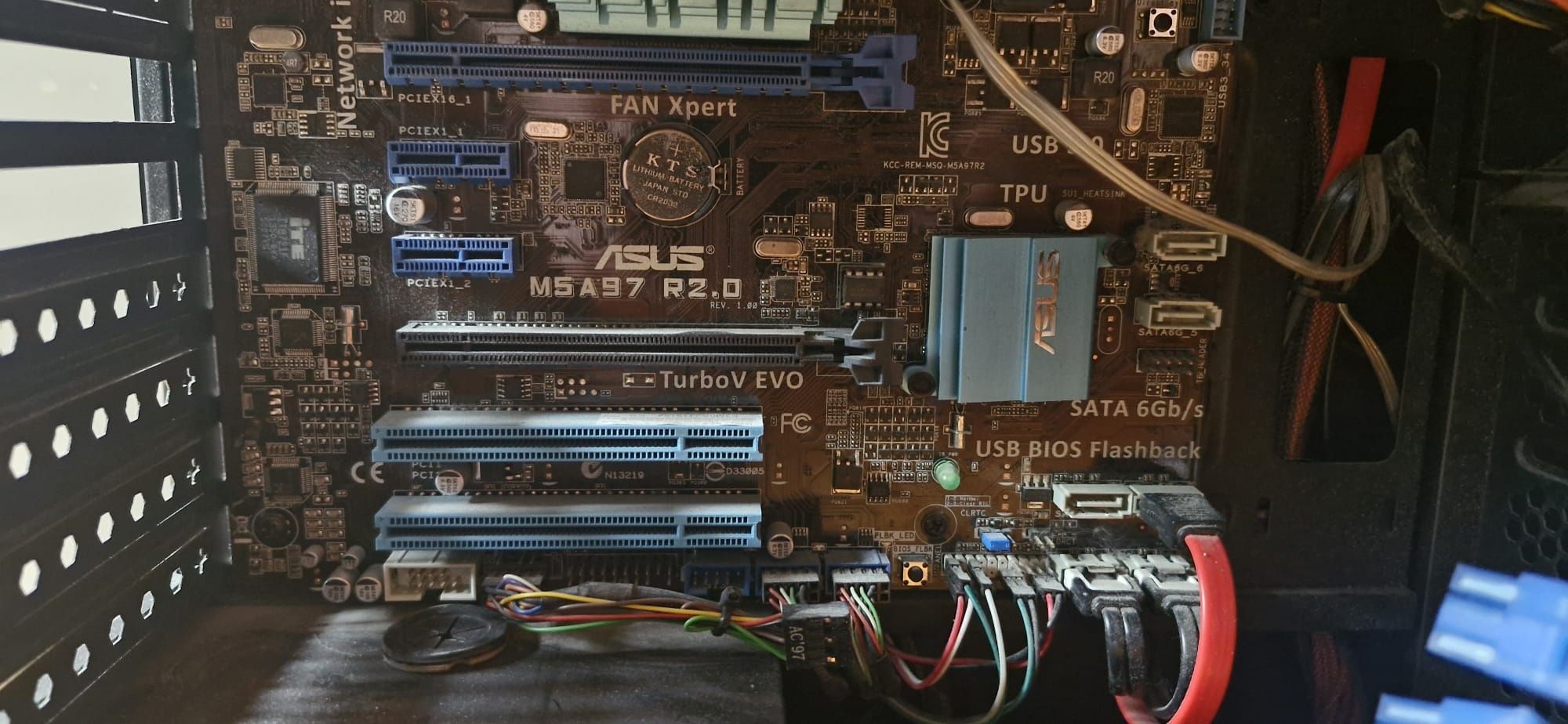 Komputer Fx8350 dysk 1TB, 2x8gb ddr3 HyperX, Asus dvd-rw, Asus r9 270