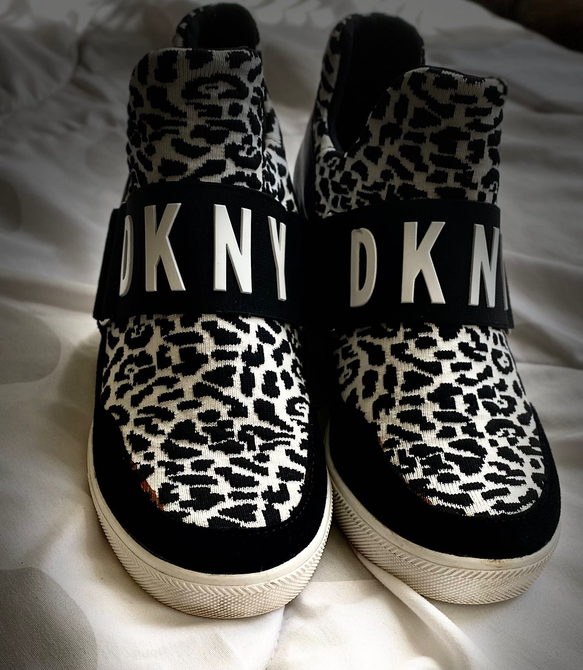Buty DKNY , stan bardzo dobry