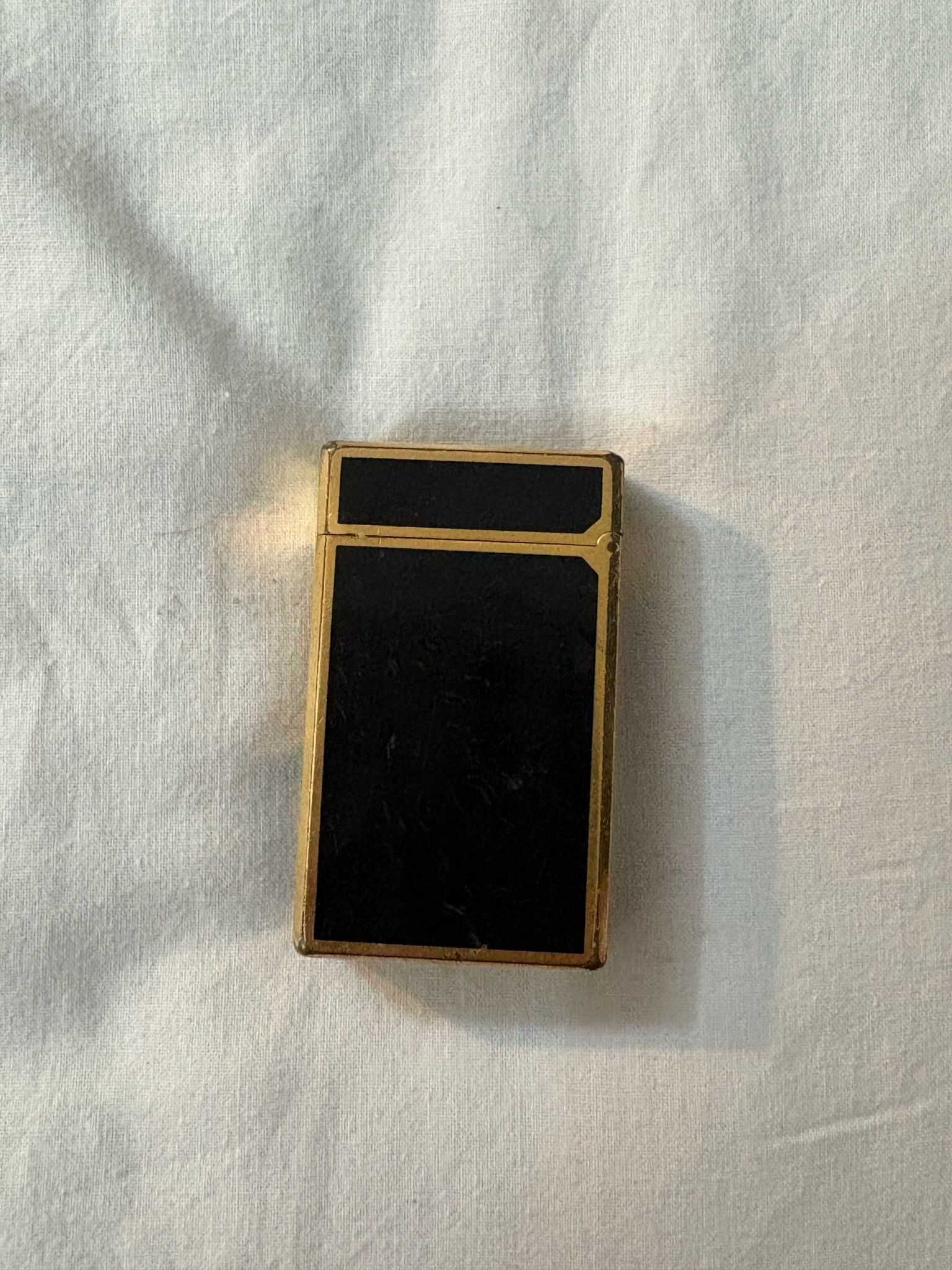 Isqueiro diupon em ouro de coleção