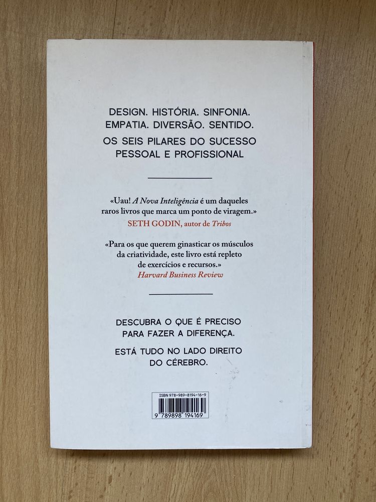 Livro A nova inteligência de Daniel H. Pink