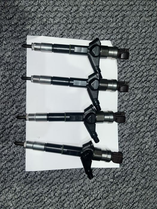 Продаю Паливна форсунка Denso з номером деталі 16600 8H800