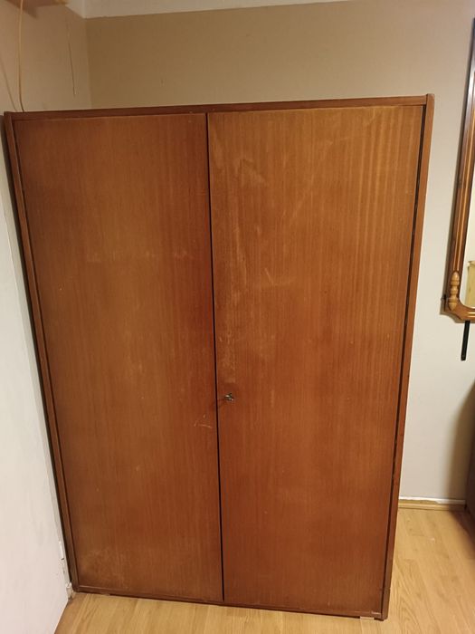 Rożne meble do oddania - zdjecia w ogloszeniu