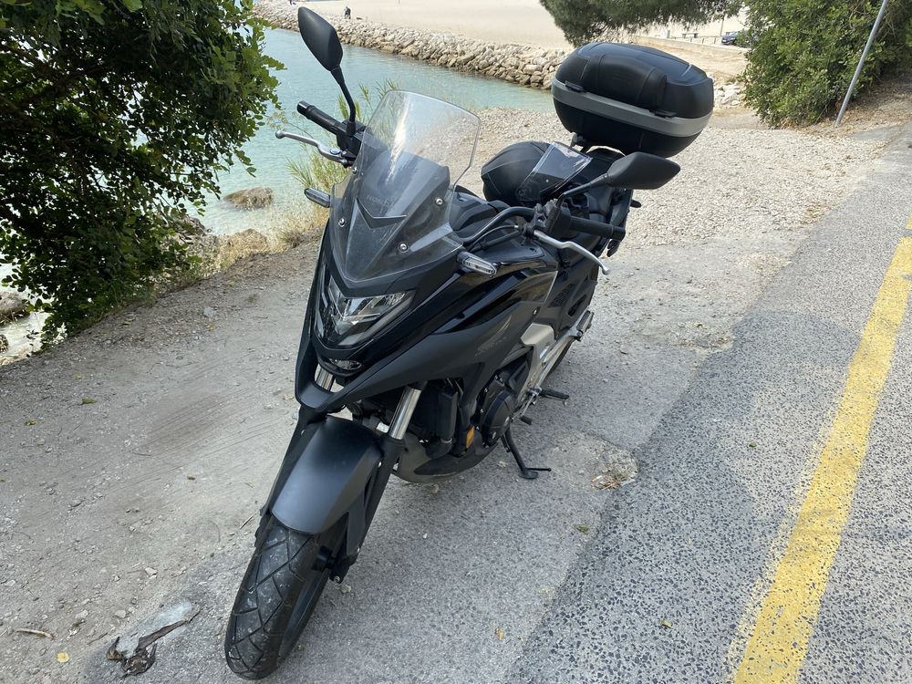 Honda NC 750 x .