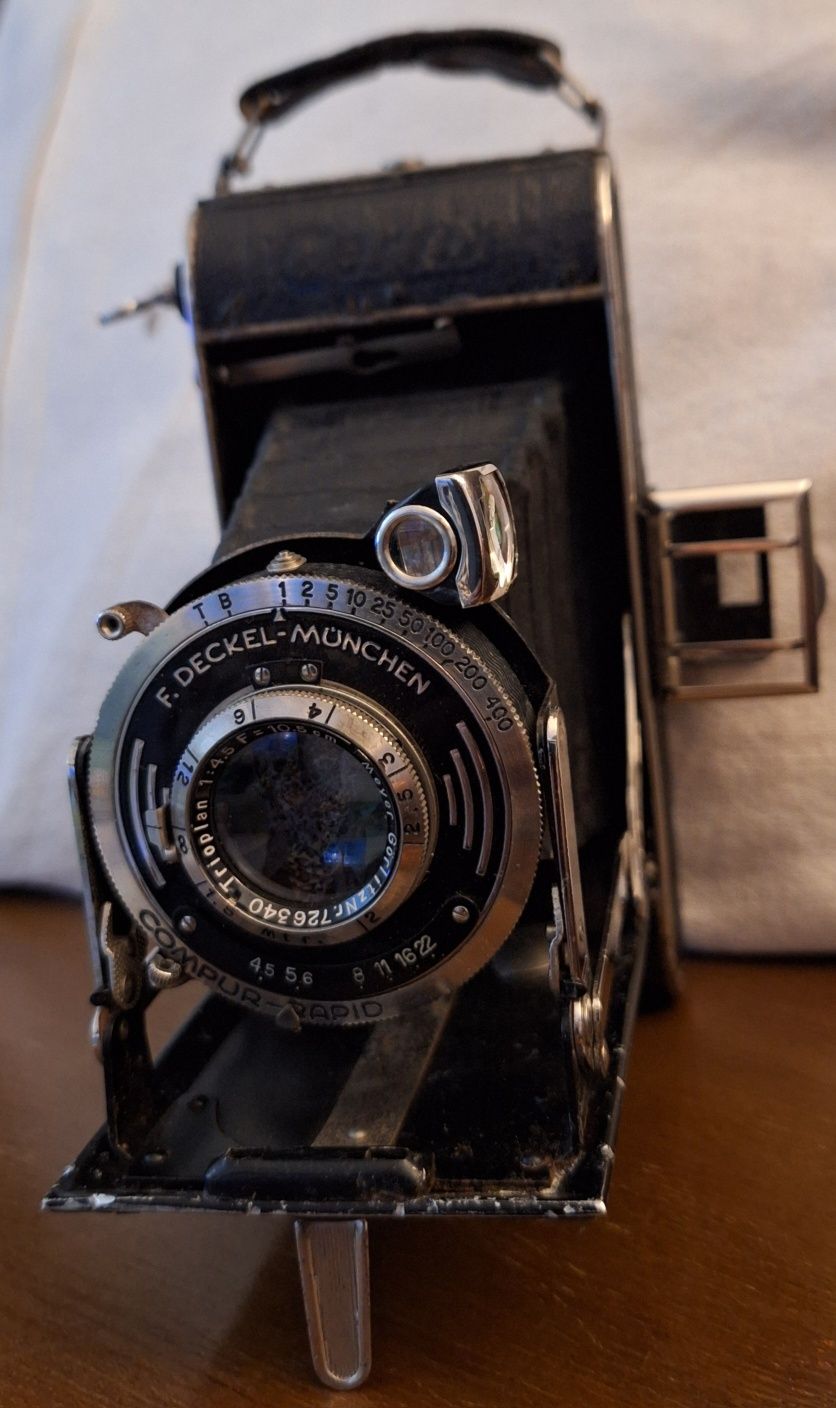 Máquina fotográfica de fole Certix fabricada por Certo Alemanha ano 30