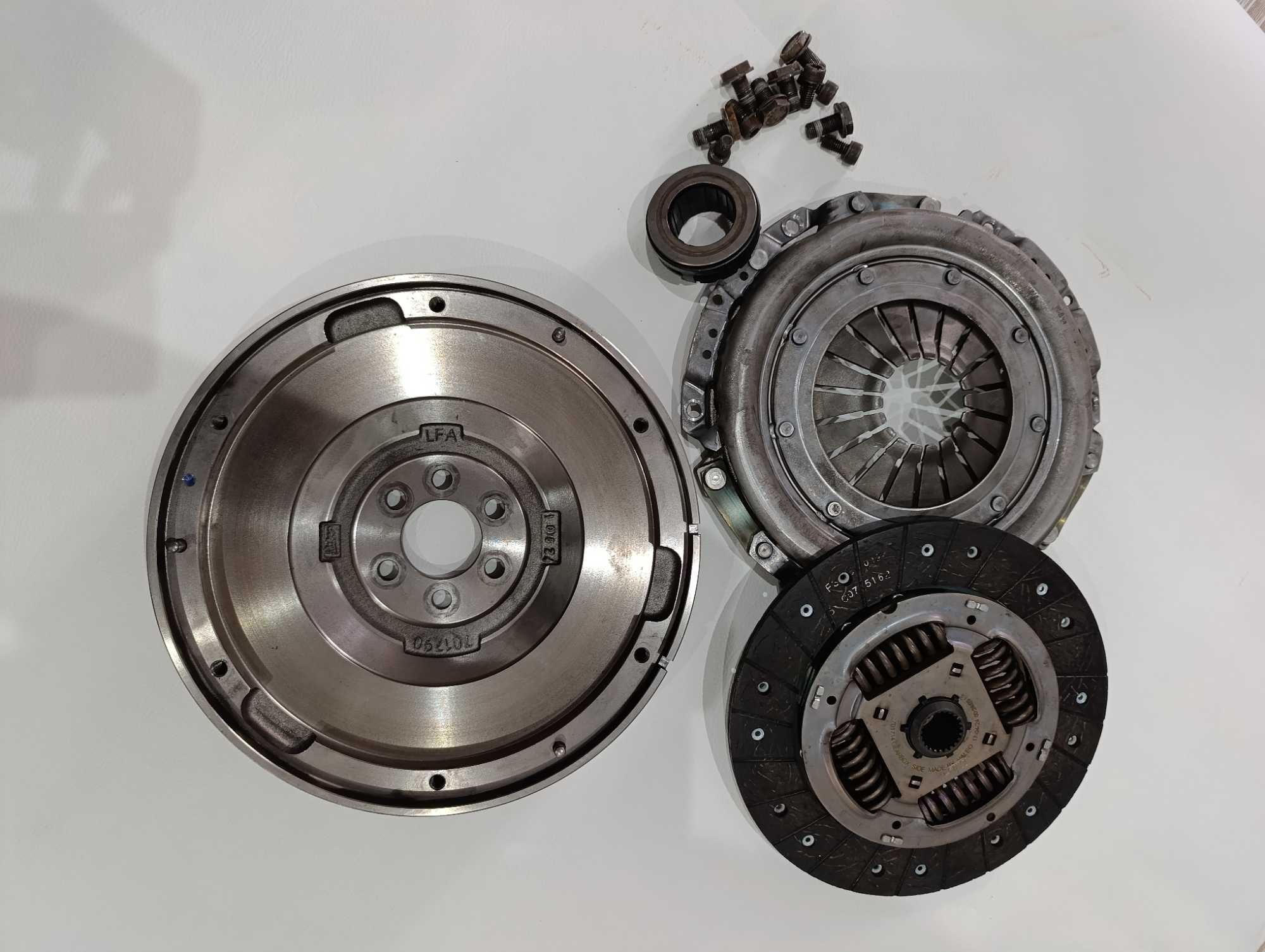 Sprzęgło sztywne Valeo 835040 Audi a4 b6 b7 Seat 1.8t BFB Jak nowe!!!