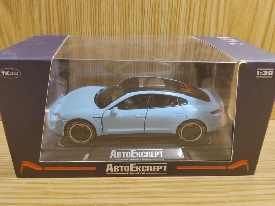 Модели Porsche Toycan 1:32 Автоэксперт Металл свет звук инерция Порш