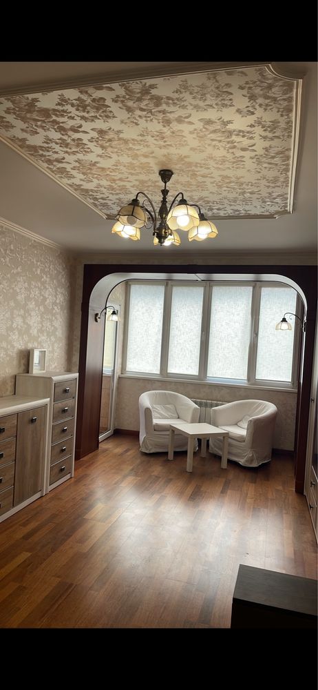 Вул.Велика Васильківська,80. Продаж 1-квартири в Центрі з ремонтом.