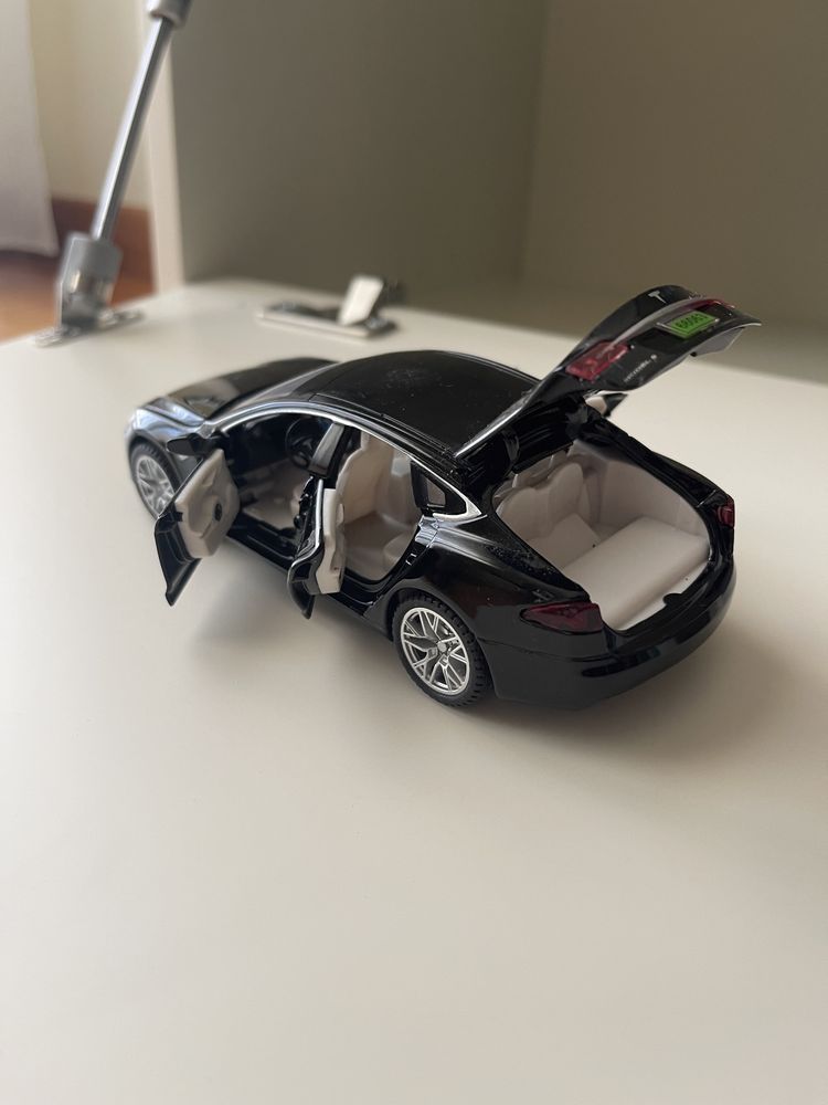 Tesla Model S Figura de coleção