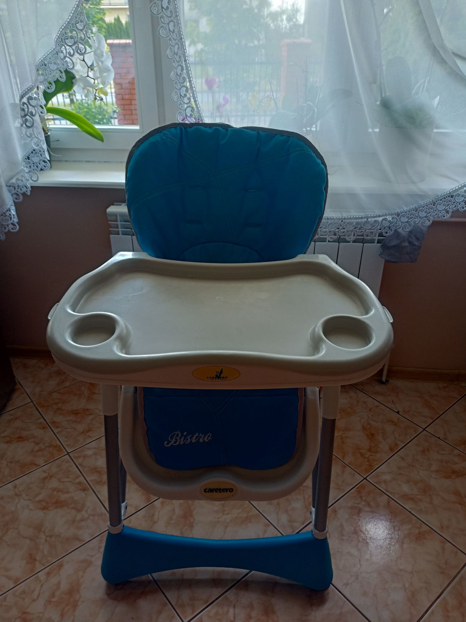 Krzesełko do karmienia składane