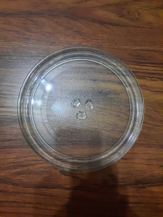 Тарілка із скла з мікрохвильового печі