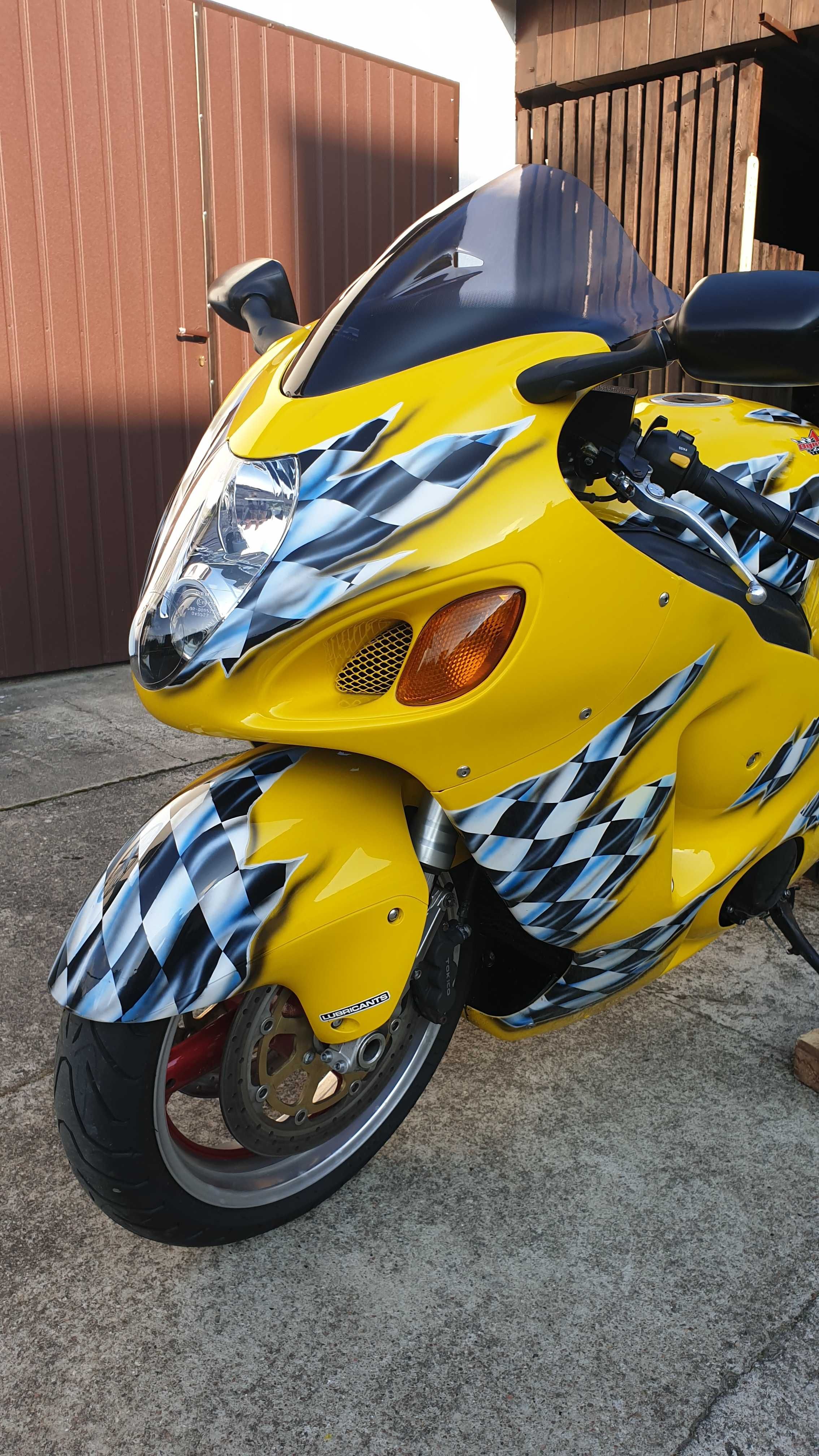 Suzuki gsx 1300r Hayabusa,  Akrapović. bdb stan.