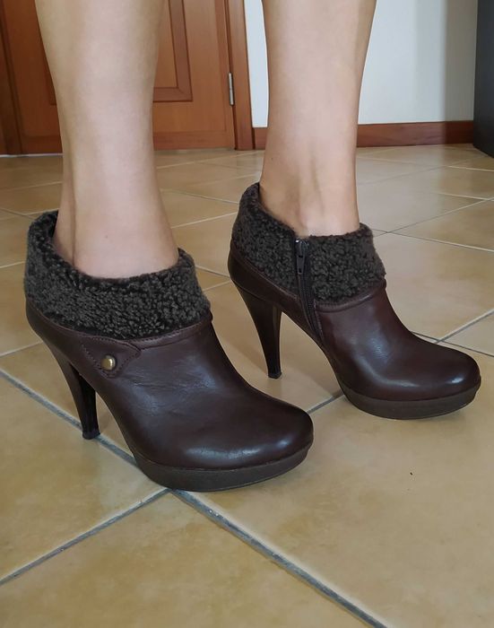 Botins de salto alto compensado, pele genuína castanho escuro, tam.39