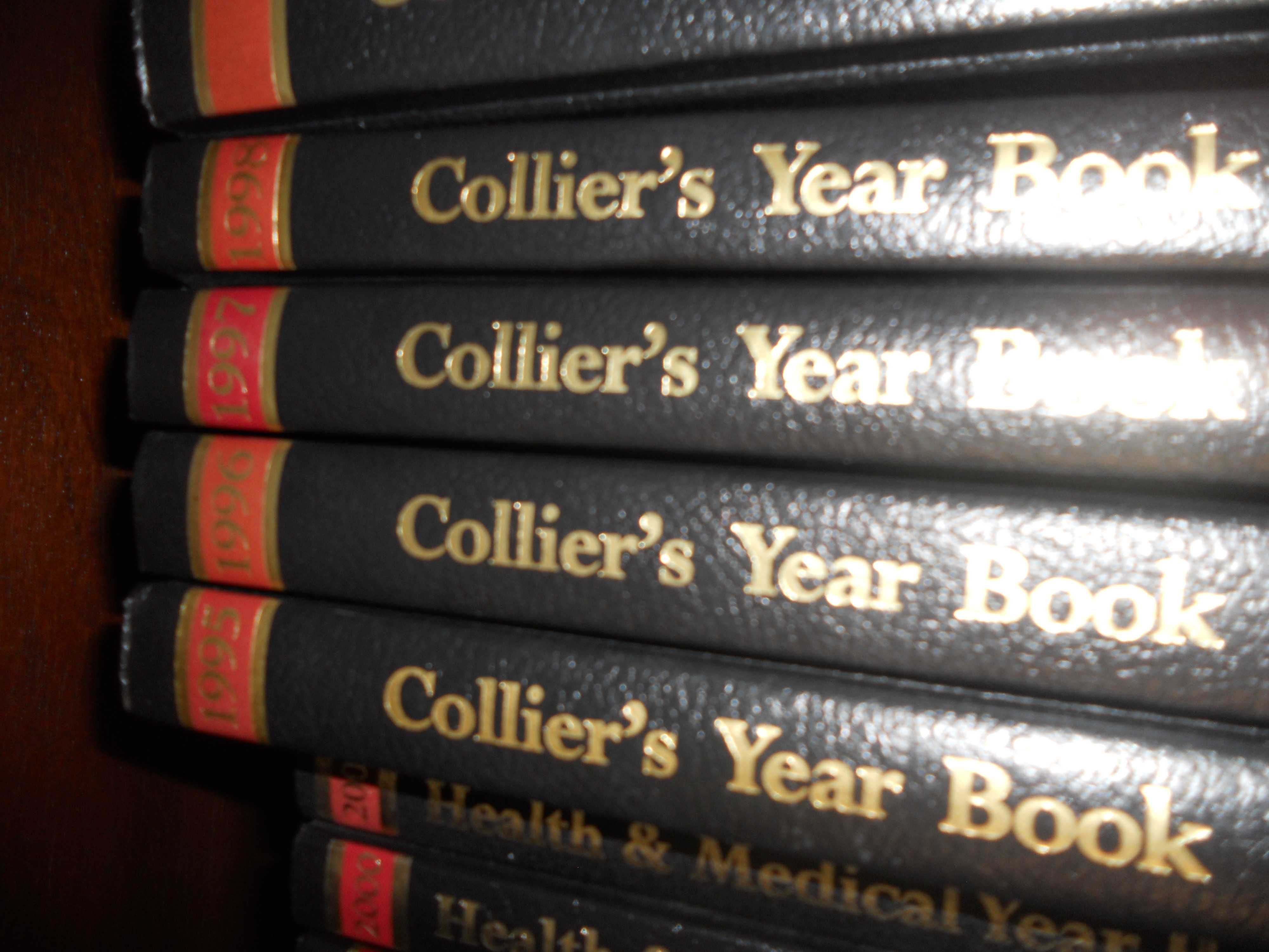 Livros "Collier's Year Book de 1995/1998"