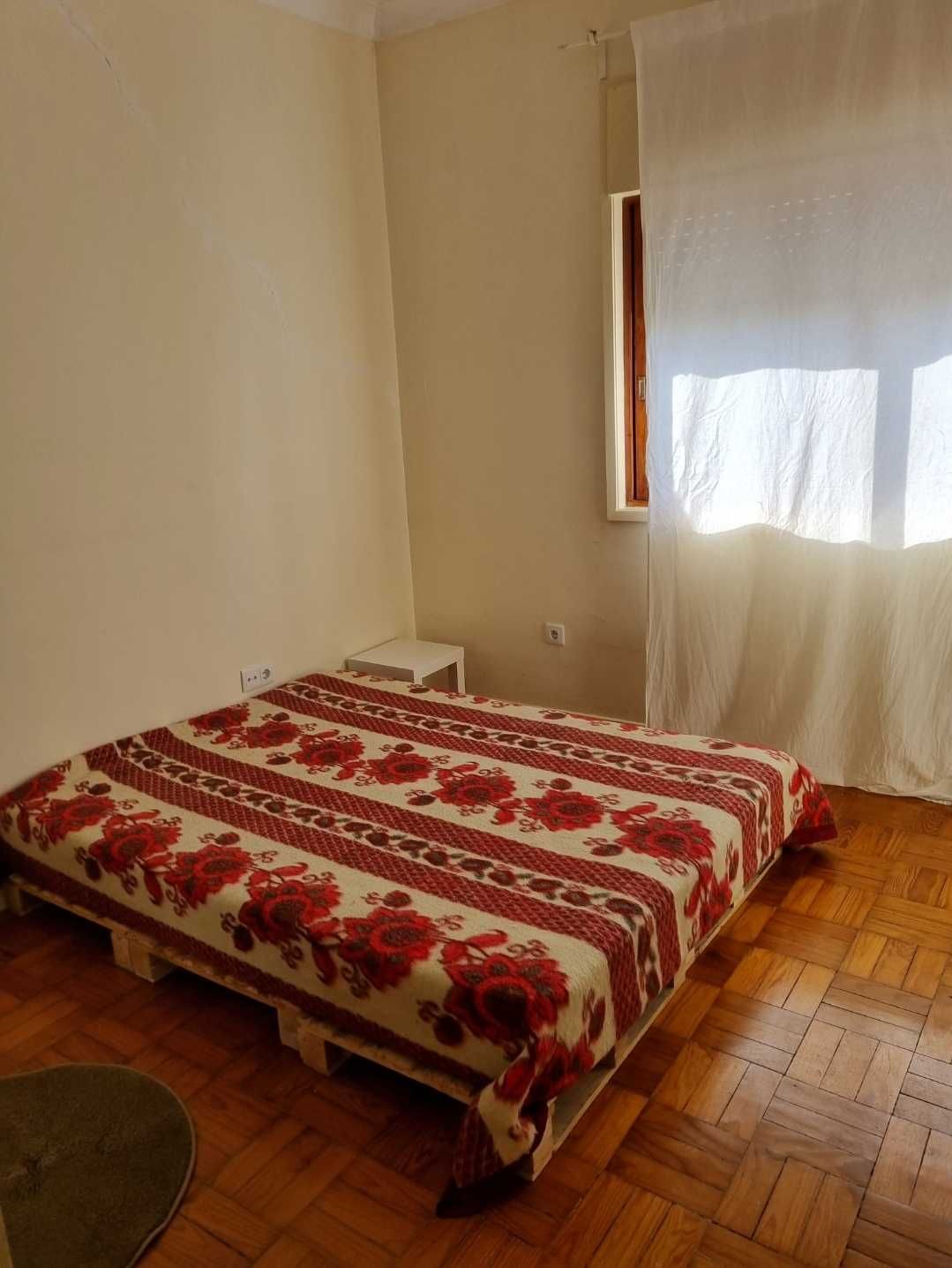 Quarto para arrendar Porto - Combatentes