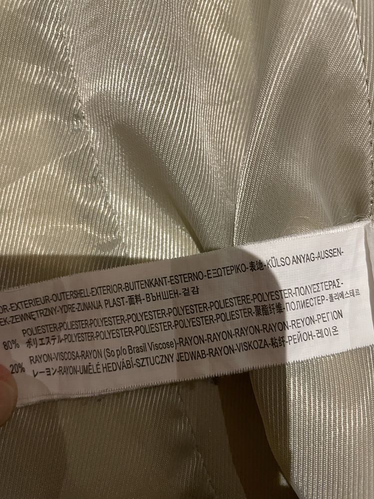 Biała marynarka Bershka rozmiar S