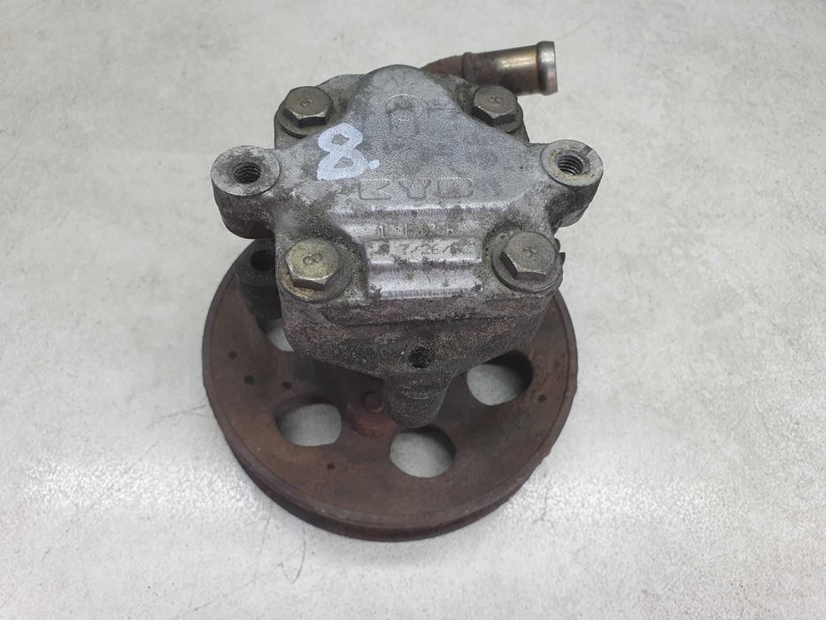 Гідропідсилювач керма насос ГУР Audi A4 B5 VW Passat B5 KAYABA