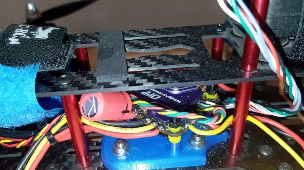 Dron na ramie ZMR 250 + Speedybee F405 40A aio zestaw z GPS +FPV