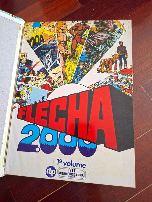 Flecha 2000 - 6 volumes de revistas de banda desenhada 1985