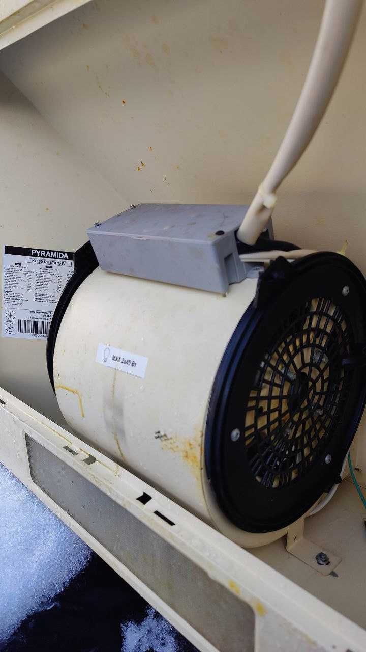 Продам справний мотор  ( витяжка Pyramida KH 60), 80W