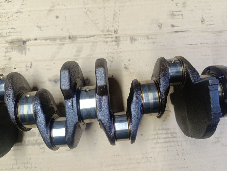 Колінвал коленвал 1.4 Opel Tigra Agilia Astra Corsa R90467346