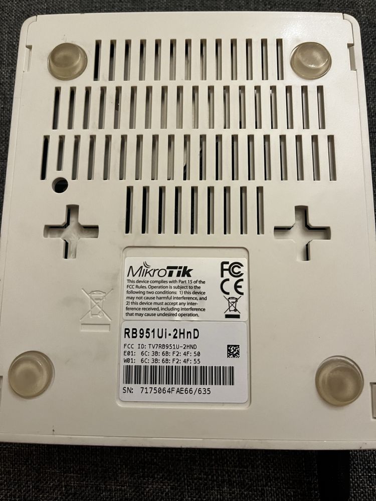 MikroTik RB951Ui-2HnD - 2.4GHz Wi-Fi