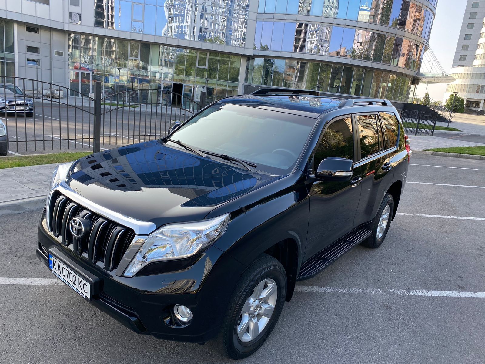 Продам Toyota Land Cruiser PRADO 2014