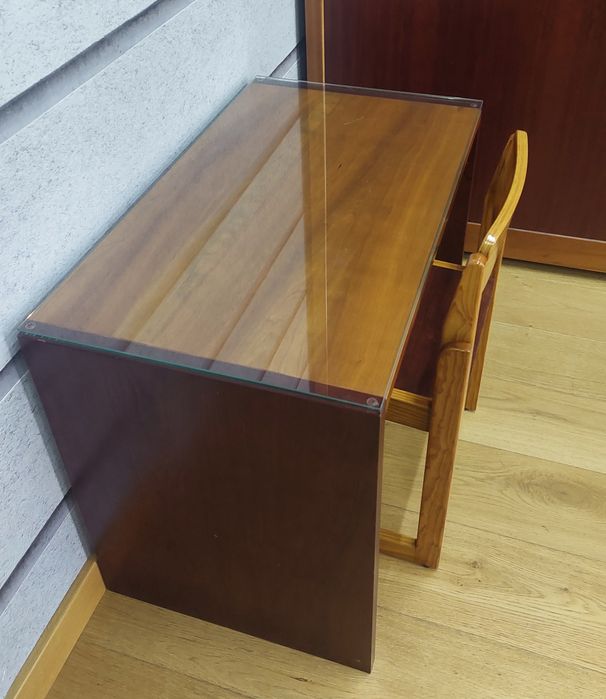 Secretária  de criança design autor