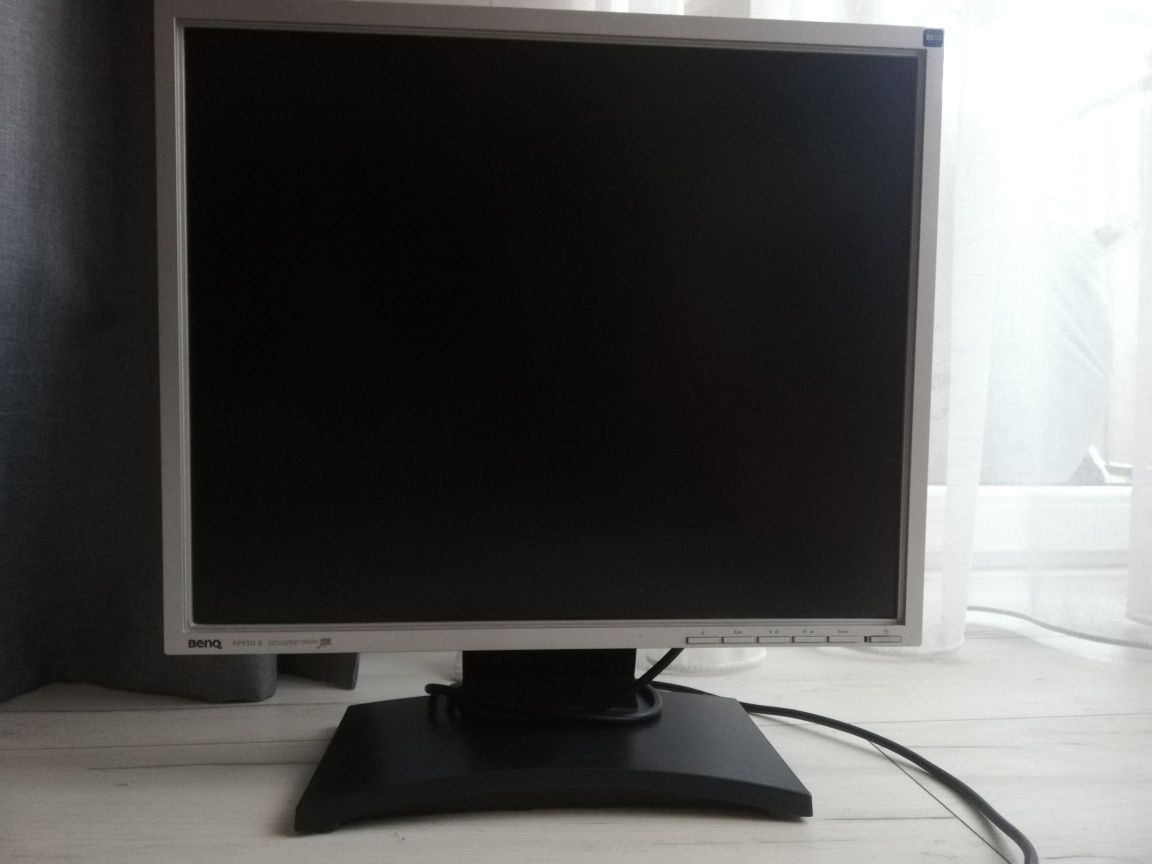 Mam do sprzedania monitor Benq model Q9T5