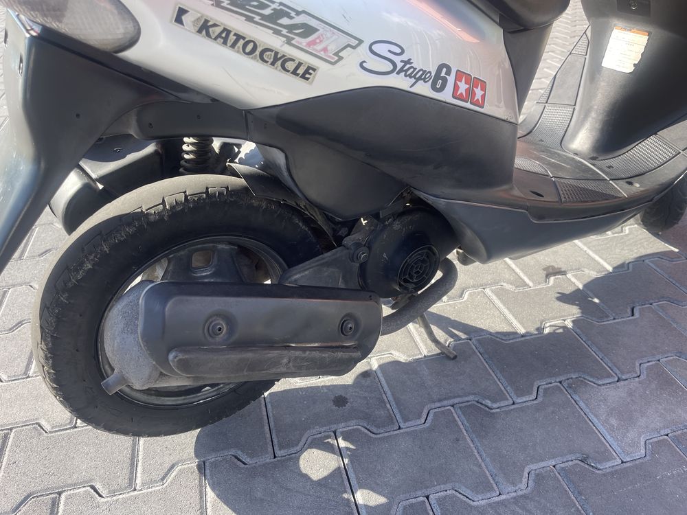 Скутер Suzuki Lets II