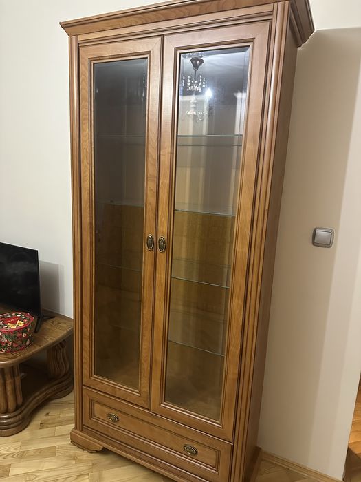 Продається сервант , буфет, вітрина