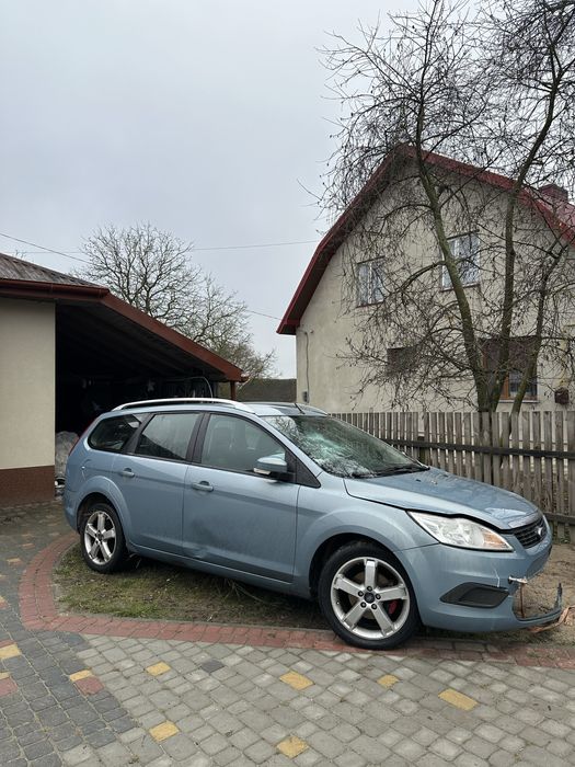 Продам Ford Focus 1.6